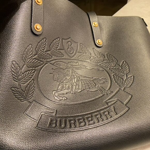 Burberry Tote and Matching Walet - Picture 3 of 14